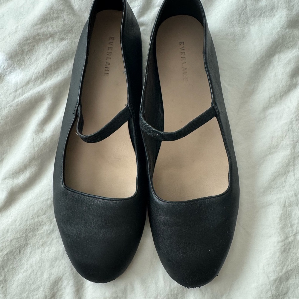 Everlane Women's Classic Black Flats